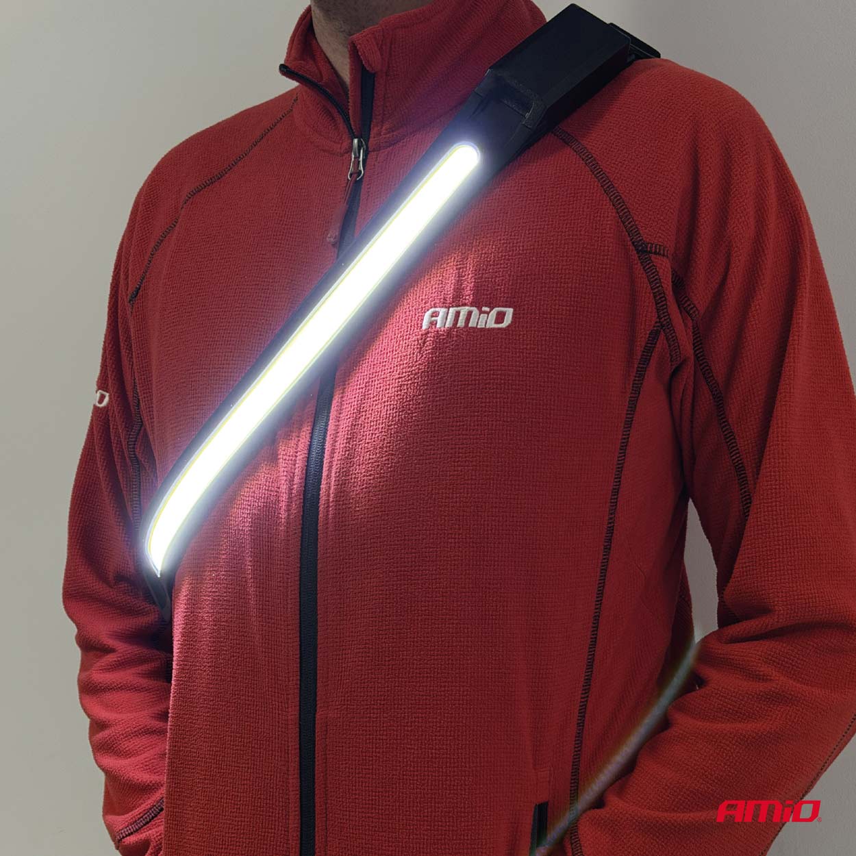 Lámpara de trabajo LED con fijación magnética