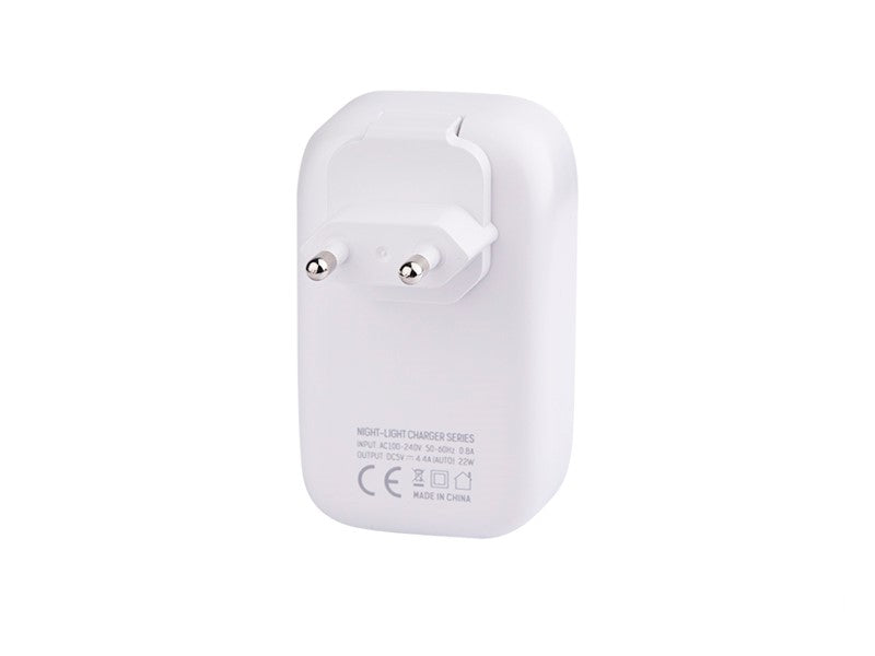 Cargador de viaje con 4 USB-A y luz LED táctil