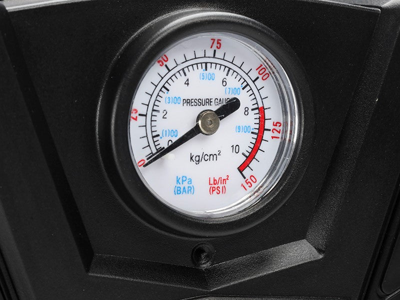 Compresor de aire compacto con 4 adaptadores y luz LED