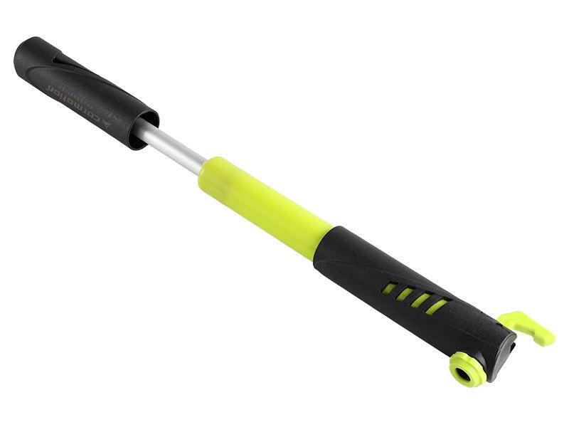 Mini bomba de mano con presión máxima de 8 bar / 120 PSI