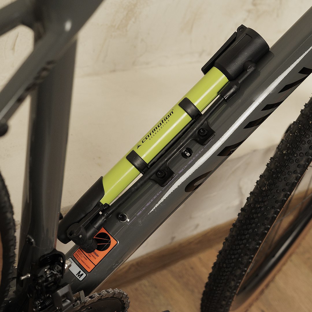 Minibomba de 310 mm con soporte de montaje para bicicleta